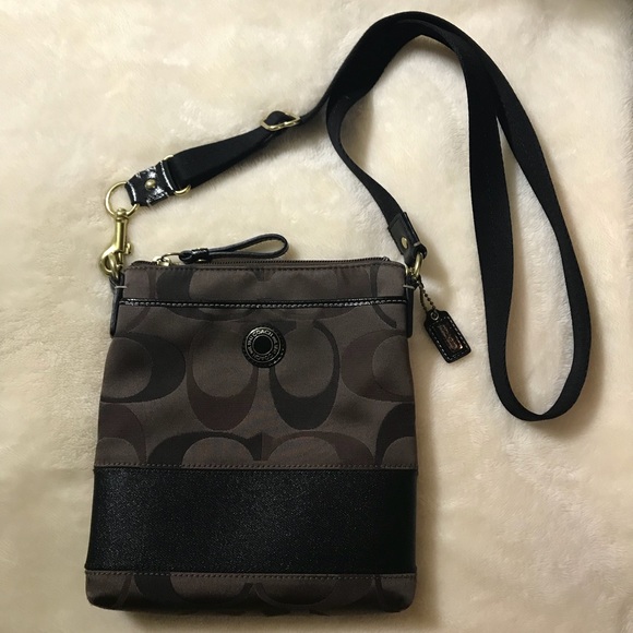 Coach Handbags - Coach Crossbody Bag